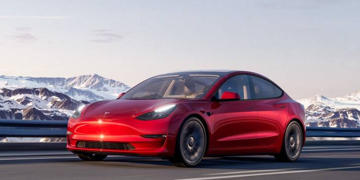 Tesla Model 3: El auto insignia de la compañía Tesla que ha sido un absoluto éxito en ventas.
