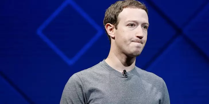 Mark Zuckerberg sale de la lista de Multimillonarios.