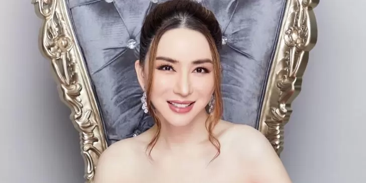 Anne Jakapong: Conoce quien es la mujer transexual dueña del Miss Universo.