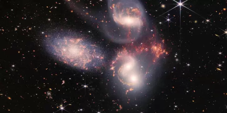 Telescopio espacial James Webb descubre galaxias imposibles