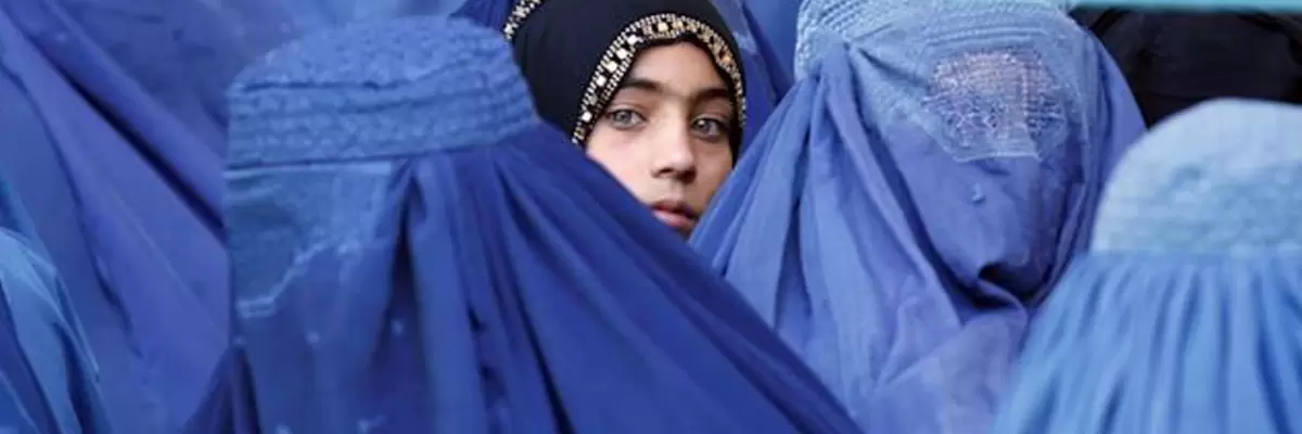 Bacha Posh, las niñas afganas que se ven obligadas a vivir como niños cuando no nacen varones en su familia.