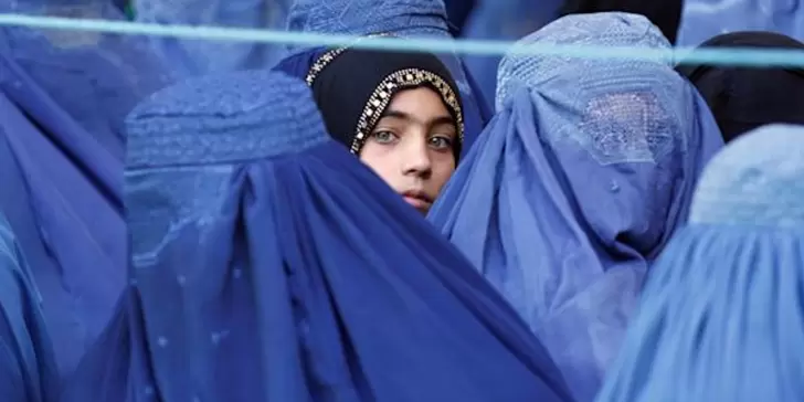 Bacha Posh, las niñas afganas que se ven obligadas a vivir como niños cuando no nacen varones en su familia.