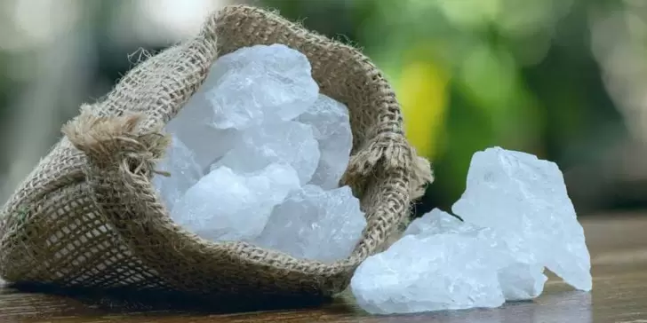 Piedra de Alumbre, un maravilloso mineral que tiene múltiples usos y beneficios.