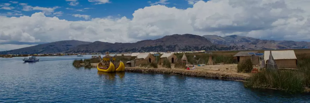 Lago Titicaca, el lago navegable más alto del mundo, muy antiguo y misterioso.